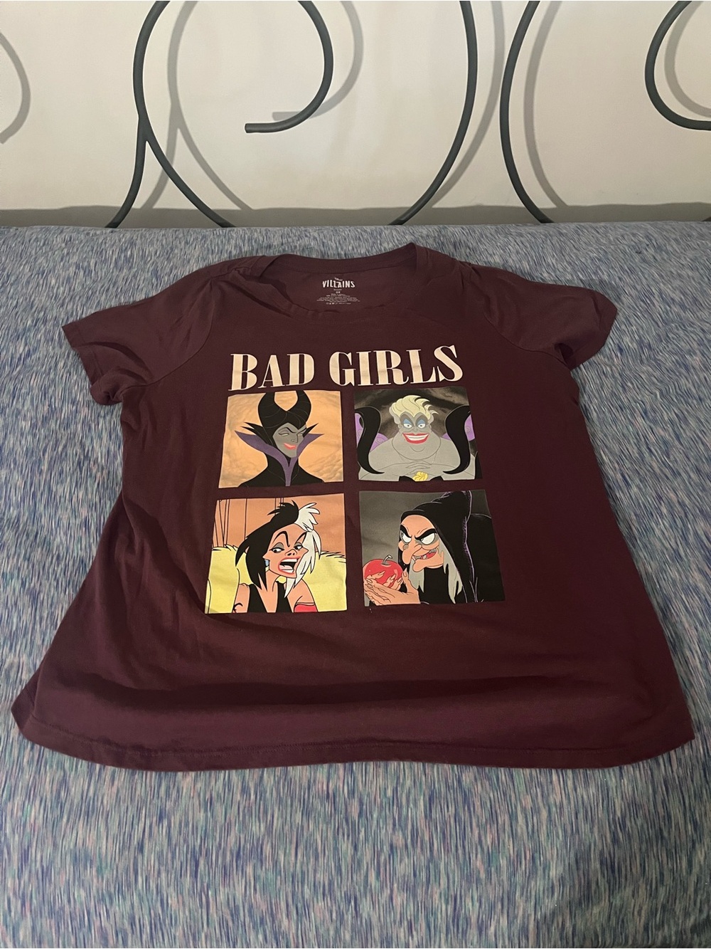 Disney villains “bad girls” t-shirt size 0X